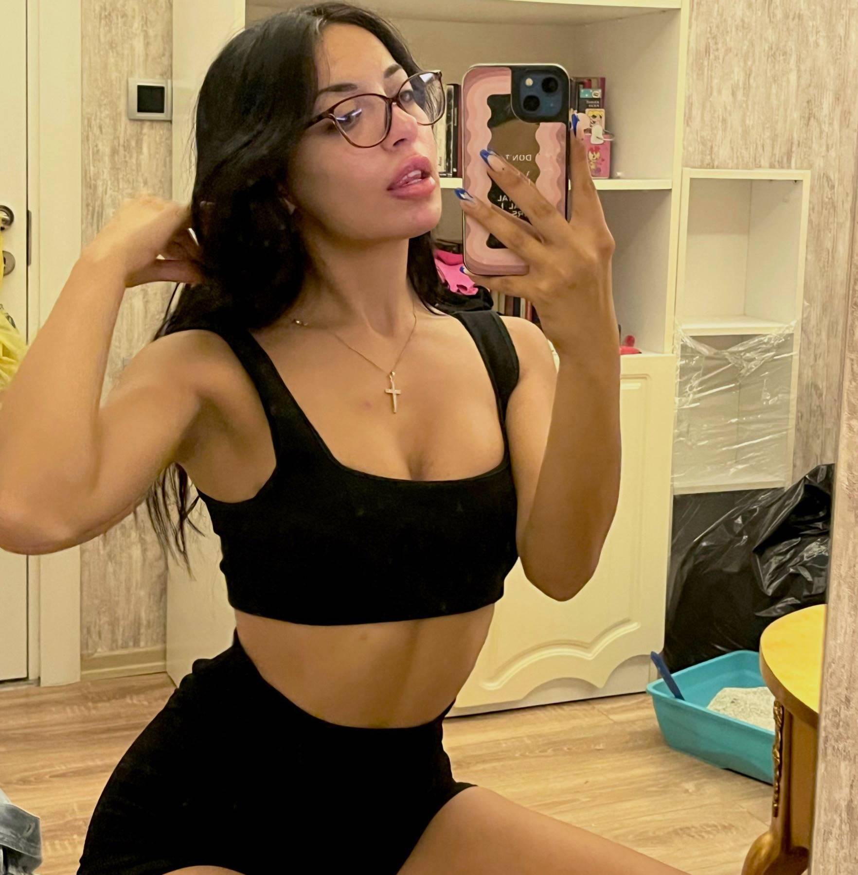 Büyükçekmece Escort Bayan Sevdayla Hayalinizdeki Anılarla Dolu Bir Gece Yaşayın